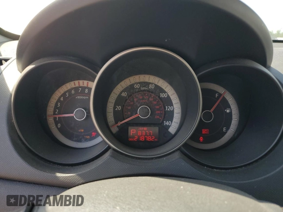 2010 Kia Forte EX z VIN KNAFU4A24A5054277, wystawiony jako Copart lot #56007995 z przebiegiem 218 782 mil mil oraz Szkody całkowita. Historia ofert i sprzedaży dostępna na DreamBid. Obrazek 9.