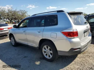 2011 Toyota Highlander with VIN 5TDZA3EH5BS010561, listed as a Copart auction lot 50396555 with 190,425 mi miles and Salvage Title. Bid and sale history available at carsss.com. Image 2.
