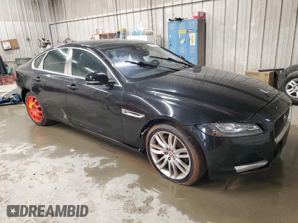 2016 Jaguar XF 35t Prestige z VIN SAJBK4BV7GCY20167, wystawiony jako Copart lot #44058185 z przebiegiem Nie podano mil oraz Czysty tytuł • Clean title. Historia ofert i sprzedaży dostępna na DreamBid. Obrazek 4.