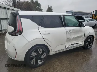 2023 Kia Soul GT-Line with VIN KNDJ53AU4P7867430, listed as a Copart auction lot 45117465 with 104,991 mi miles and Salvage Title. Bid and sale history available at carsss.com. Image 3.