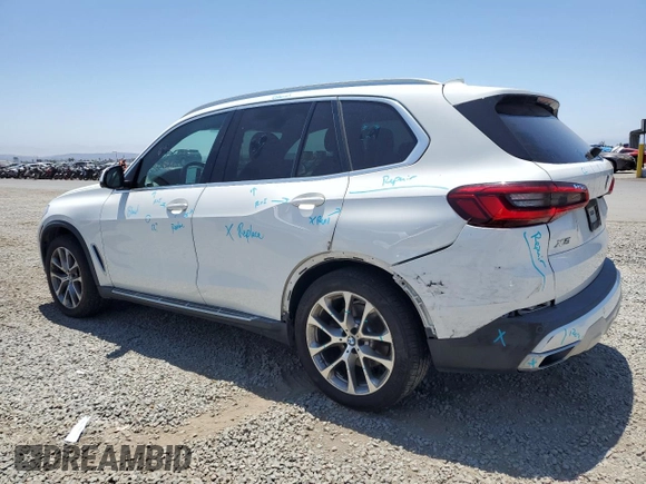 2019 BMW X5 xDrive40i with VIN 5UXCR6C54KLK88490, listed as a Copart auction lot 57917005 with 50,948 mi miles and Salvage title. Bid and sale history available at DreamBid. Image 2.
