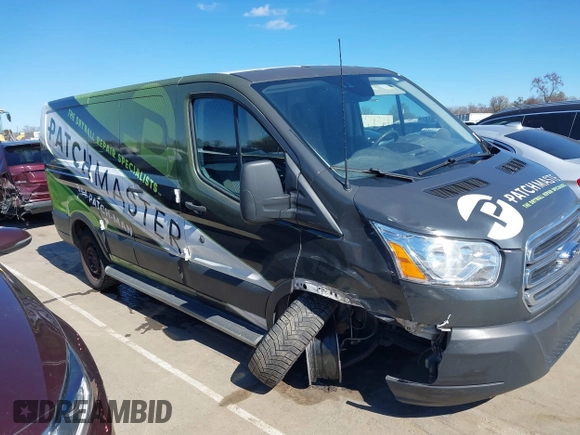 2019 Ford Transit z VIN 1FTYR1ZM1KKA72014, wystawiony jako IAAI lot #41727141 z przebiegiem 79 664 mil mil oraz . Historia ofert i sprzedaży dostępna na DreamBid. Obrazek 13.