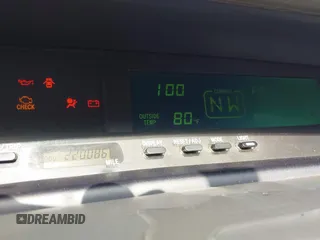 2001 Toyota Avalon XL z VIN 4T1BF28B01U138040, wystawiony jako IAAI lot #42320480 z przebiegiem 220 086 mil mil oraz . Historia ofert i sprzedaży dostępna na DreamBid. Obrazek 7.