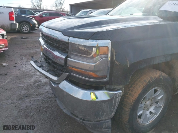 2018 Chevrolet Silverado 1500 LT with VIN 1GCVKREC8JZ311423, listed as a IAAI auction lot 41344463 with 143,650 mi miles. Bid and sale history available at carsss.com. Image 6.