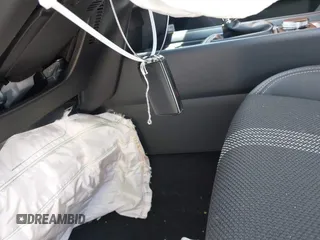 2024 Mazda CX-50 S Select с VIN 7MMVABAM9RN238736, выставлен на аукционе IAAI как лот 42003658 с пробегом 9 880 миль миль и . История ставок и продаж доступна на DreamBid. Изображение 11.