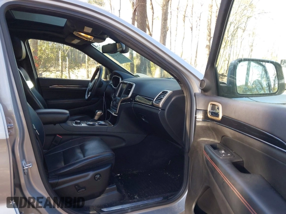 2016 Jeep Grand Cherokee Limited 75th Anniversary with VIN 1C4RJFBT9GC400873, listed as a IAAI auction lot 41834112 with 110,457 mi miles and . Bid and sale history available at DreamBid. Image 5.