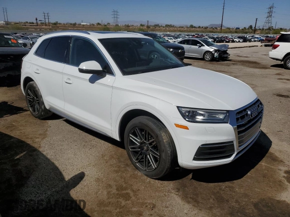 2020 Audi Q5 Premium z VIN WA1ANAFY3L2013367, wystawiony jako Copart lot #57328025 z przebiegiem Nie podano mil oraz Szkoda całkowita • Salvage title. Historia ofert i sprzedaży dostępna na DreamBid. Obrazek 4.
