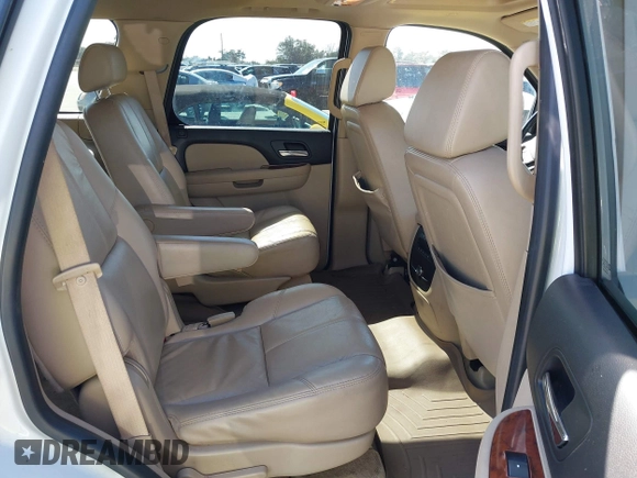2007 Chevrolet Tahoe LTZ with VIN 1GNFC13027J402178, listed as a IAAI auction lot 41605898 with 203,677 mi miles and . Bid and sale history available at DreamBid. Image 8.