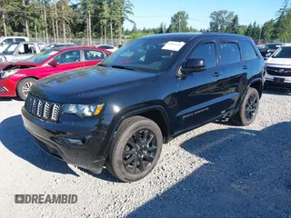 2018 Jeep Grand Cherokee Laredo E с VIN 1C4RJFAG6JC106066, выставлен на аукционе IAAI как лот 42433285 с пробегом 61 611 миль миль и . История ставок и продаж доступна на DreamBid. Изображение 2.