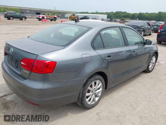 2012 Volkswagen Jetta SE z VIN 3VWDP7AJ2CM009780, wystawiony jako IAAI lot #42501489 z przebiegiem 122 185 mil mil oraz . Historia ofert i sprzedaży dostępna na DreamBid. Obrazek 4.