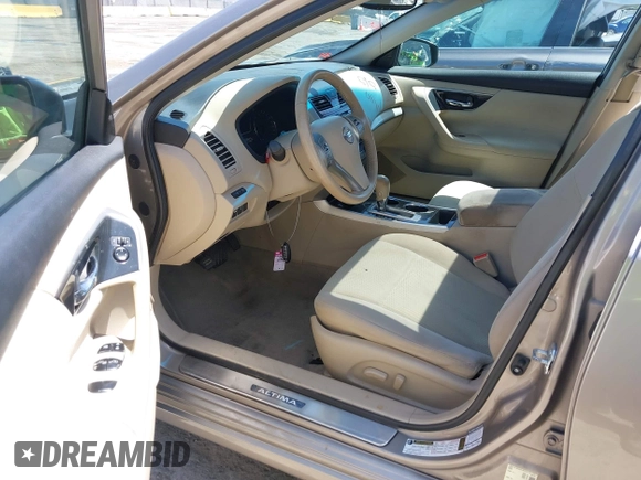 2014 Nissan Altima S with VIN 1N4AL3APXEC406131, listed as a IAAI auction lot 42172846 with 136,315 mi miles and . Bid and sale history available at carsss.com. Image 5.