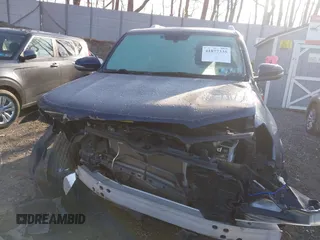 2018 Toyota 4Runner SR5 z VIN JTEBU5JR8J5596675, wystawiony jako IAAI lot #41877335 z przebiegiem Nie podano mil oraz . Historia ofert i sprzedaży dostępna na DreamBid. Obrazek 12.