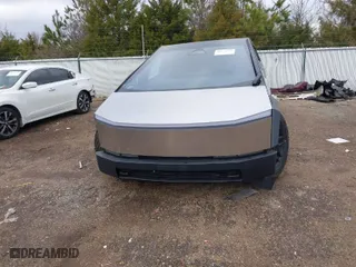 2024 Tesla Cybertruck with VIN 7G2CEHED6RA042416, listed as a IAAI auction lot 41324245 with 332 mi miles. Bid and sale history available at carsss.com. Image 12.