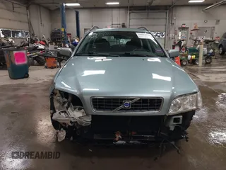 2003 Volvo V40 z VIN YV1VW27543F984041, wystawiony jako IAAI lot #41052585 z przebiegiem 193 165 mil mil oraz . Historia ofert i sprzedaży dostępna na DreamBid. Obrazek 13.