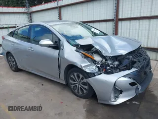 2020 Toyota Prius LE with VIN JTDKARFP0L3154192, listed as a IAAI auction lot 42601696 with 63,677 mi miles and . Bid and sale history available at DreamBid. Image 1.