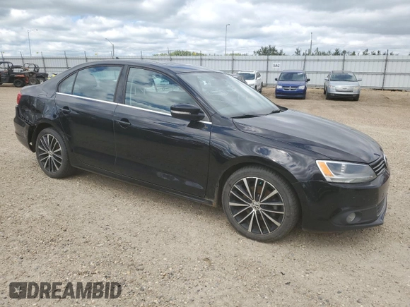 2013 Volkswagen Jetta SEL with VIN 3VWLX7AJ0DM453480, listed as a Copart auction lot 63823455 with 132,875 mi miles and Salvage title. Bid and sale history available at DreamBid. Image 4.
