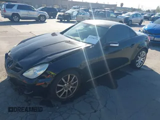 2005 Mercedes-Benz SLK 230/320 z VIN WDBWK56F85F051357, wystawiony jako IAAI lot #42298379 z przebiegiem 50 038 mil mil oraz . Historia ofert i sprzedaży dostępna na DreamBid. Obrazek 17.