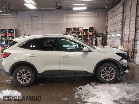 2021 Ford Escape SE Hybrid with VIN 1FMCU9BZ3MUA17452, listed as a IAAI auction lot 41626415 with 62,326 mi miles and . Bid and sale history available at DreamBid. Image 14.