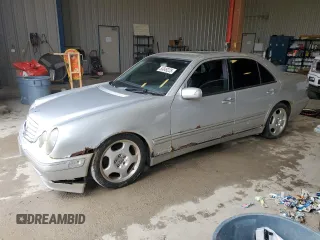 2000 Mercedes-Benz E-Class with VIN WDBJF70J7YB142395, listed as a Copart auction lot 53849225 with 138,289 mi miles and Clean Title. Bid and sale history available at carsss.com. Image 1.