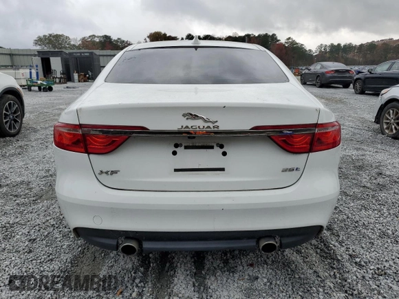 2016 Jaguar XF 35t Premium with VIN SAJBD4BV5GCY06116, listed as a Copart auction lot 82461924 with 98,609 mi miles and Clean Title. Bid and sale history available at carsss.com. Image 6.