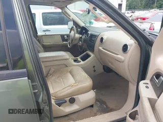 2004 Ford Expedition Eddie Bauer with VIN 1FMPU17LX4LA37632, listed as a IAAI auction lot 42660290 with 288,522 mi miles and . Bid and sale history available at DreamBid. Image 5.