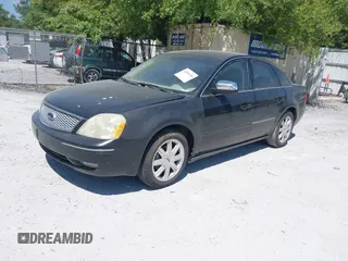 2006 Ford Five Hundred Limited with VIN 1FAFP25106G105436, listed as a IAAI auction lot 42039250 with 238,072 mi miles. Bid and sale history available at carsss.com. Image 2.