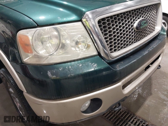 2007 Ford F-150 XLT with VIN 1FTPW14V07FA71702, listed as a IAAI auction lot 41902242 with 284,124 mi miles. Bid and sale history available at carsss.com. Image 6.