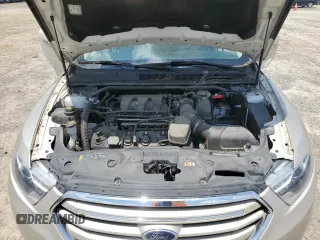 2017 Ford Taurus Limited z VIN 1FAHP2F84HG128211, wystawiony jako Copart lot #62262145 z przebiegiem Nie podano mil oraz Czysty tytuł • Clean title. Historia ofert i sprzedaży dostępna na DreamBid. Obrazek 11.