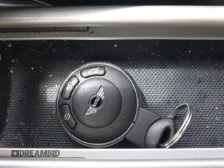 2016 MINI Countryman z VIN WMWZB3C50GWR47537, wystawiony jako IAAI lot #42242795 z przebiegiem 46 960 mil mil oraz . Historia ofert i sprzedaży dostępna na DreamBid. Obrazek 11.