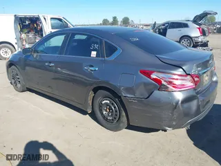 2017 Nissan Altima 2.5 SR with VIN 1N4AL3AP2HC488506, listed as a IAAI auction lot 40853197 with 117,806 mi miles. Bid and sale history available at carsss.com. Image 14.
