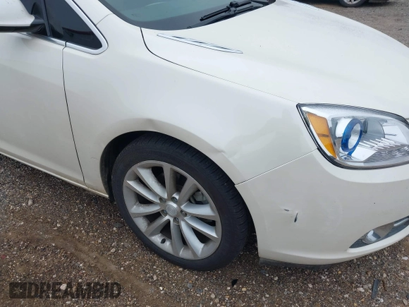 2013 Buick Verano with VIN 1G4PP5SK1D4144558, listed as a IAAI auction lot 42082840 with 176,174 mi miles. Bid and sale history available at carsss.com. Image 6.
