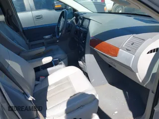 2008 Chrysler Town & Country Touring with VIN 2A8HR54P88R114822, listed as a IAAI auction lot 42051944 with 204,282 mi miles and . Bid and sale history available at DreamBid. Image 5.