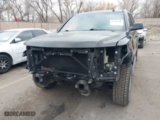 2019 Chevrolet Suburban LT with VIN 1GNSKHKC0KR159583, listed as a IAAI auction lot 41309350 with 196,844 mi miles. Bid and sale history available at carsss.com. Image 6.