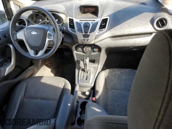 2012 Ford Fiesta SE z VIN 3FADP4EJ4CM183237, wystawiony jako Copart lot #48825605 z przebiegiem 92 798 mil mil oraz Szkoda całkowita • Salvage title. Historia ofert i sprzedaży dostępna na DreamBid. Obrazek 8.