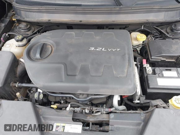 2014 Jeep Cherokee Limited with VIN 1C4PJLDSXEW279356, listed as a IAAI auction lot 41533158 with 115,117 mi miles. Bid and sale history available at carsss.com. Image 10.