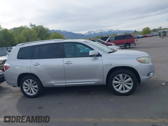 2008 Toyota Highlander Hybrid Limited with VIN JTEEW44A182024351, listed as a IAAI auction lot 42103942 with 376,287 mi miles. Bid and sale history available at carsss.com. Image 13.