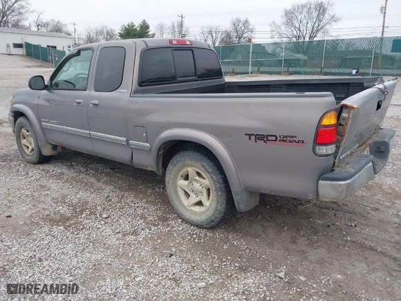 2001 Toyota Tundra Ltd with VIN 5TBBT48131S202178, listed as a IAAI auction lot 41503325 with 214,393 mi miles. Bid and sale history available at carsss.com. Image 3.