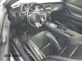 2010 Chevrolet Camaro 2SS z VIN 2G1FK1EJXA9129102, wystawiony jako Copart lot #50597105 z przebiegiem 121 724 mil mil oraz Tytuł czysty. Historia ofert i sprzedaży dostępna na DreamBid. Obrazek 8.