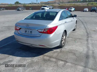 2011 Hyundai Sonata Limited z VIN 5NPEC4ACXBH175889, wystawiony jako IAAI lot #42387391 z przebiegiem 227 660 mil mil oraz . Historia ofert i sprzedaży dostępna na DreamBid. Obrazek 4.