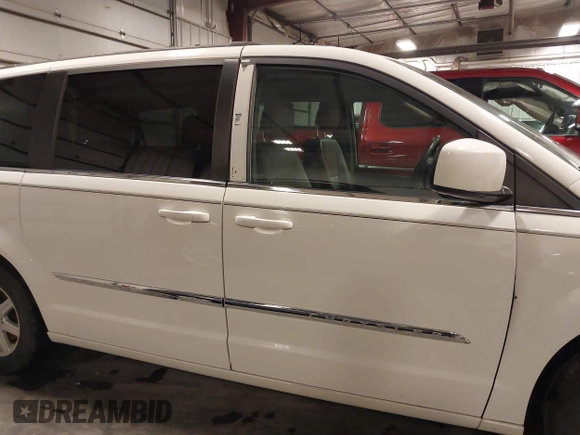 2012 Chrysler Town & Country Touring with VIN 2C4RC1BG3CR337593, listed as a IAAI auction lot 41752894 with 172,169 mi miles. Bid and sale history available at carsss.com. Image 14.