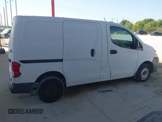 2016 Nissan NV200 S z VIN 3N6CM0KN2GK693003, wystawiony jako IAAI lot #41807204 z przebiegiem 132 868 mil mil oraz . Historia ofert i sprzedaży dostępna na DreamBid. Obrazek 13.