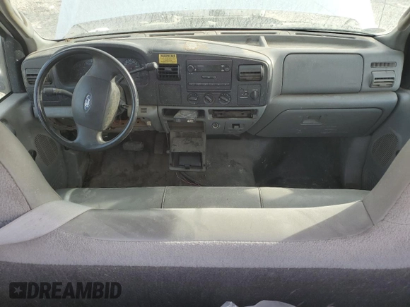2005 Ford F-350 XL с VIN 1FDSF34595EC82207, выставлен на аукционе Copart как лот 81135964 с пробегом Не указан миль и Списание • Salvage title. История ставок и продаж доступна на DreamBid. Изображение 8.
