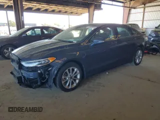 2019 Ford Fusion Energi Titanium with VIN 3FA6P0SU2KR258602, listed as a Copart auction lot 49865225 with 97,016 mi miles and Salvage Title. Bid and sale history available at carsss.com. Image 1.