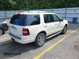 2008 Ford Explorer Limited z VIN 1FMEU75858UA03526, wystawiony jako IAAI lot #42811837 z przebiegiem 164 500 mil mil oraz . Historia ofert i sprzedaży dostępna na DreamBid. Obrazek 4.