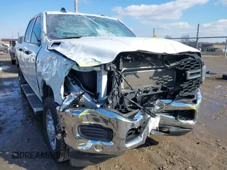 2022 Ram 2500 Tradesman with VIN 3C6UR5CJXNG321949, listed as a IAAI auction lot 41539376 with 88,786 mi miles. Bid and sale history available at carsss.com. Image 6.