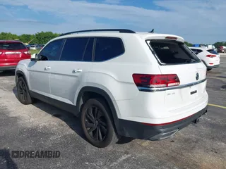 2023 Volkswagen Atlas SE с VIN 1V2WR2CA3PC546489, выставлен на аукционе IAAI как лот 40277996 с пробегом 22 459 миль миль и . История ставок и продаж доступна на DreamBid. Изображение 3.