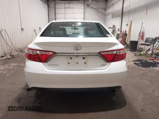 2015 Toyota Camry XLE with VIN 4T1BF1FK0FU102269, listed as a IAAI auction lot 41379555 with 160,056 mi miles. Bid and sale history available at carsss.com. Image 17.
