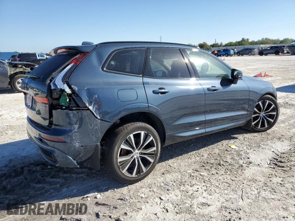 2025 Volvo XC60 Plus z VIN YV4M12RC4S1012704, wystawiony jako Copart lot #48241835 z przebiegiem 4 893 mil mil oraz Szkoda całkowita • Salvage title. Historia ofert i sprzedaży dostępna na DreamBid. Obrazek 3.