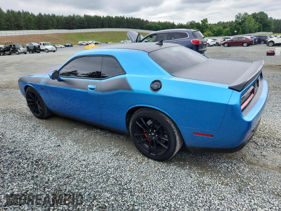 2019 Dodge Challenger R/T Scat Pack z VIN 2C3CDZFJ0KH525875, wystawiony jako Copart lot #58517635 z przebiegiem 85 017 mil mil oraz Szkoda całkowita • Salvage title. Historia ofert i sprzedaży dostępna na DreamBid. Obrazek 2.