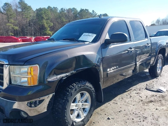 2011 GMC Sierra 1500 SLE with VIN 3GTP1VE06BG207203, listed as a IAAI auction lot 41495972 with 151,239 mi miles. Bid and sale history available at carsss.com. Image 6.